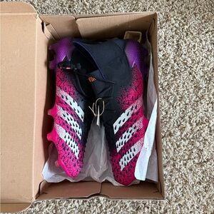 Brand New In Box with Tags. Mens Adidas Predator Freak.1 FG Cleats